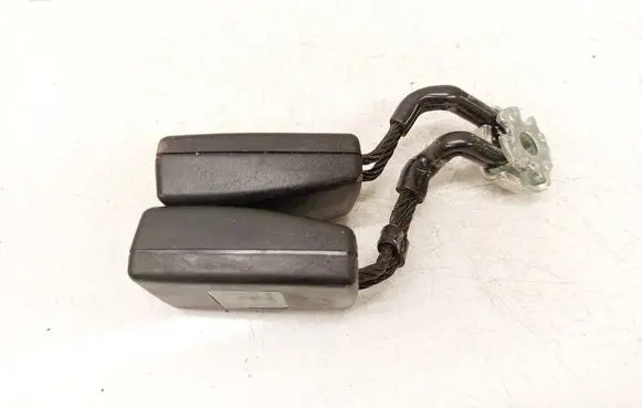 Skoda Octavia Mk2 (1Z) Middle seatbelt buckle (rear) 1Z0857488