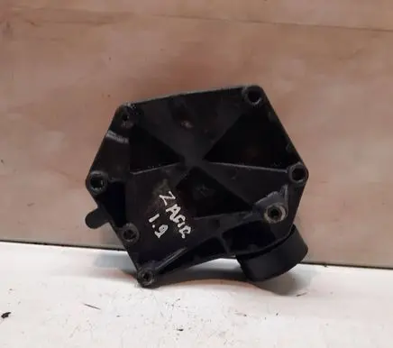 Opel Zafira B Engine mounting bracket 55191338
