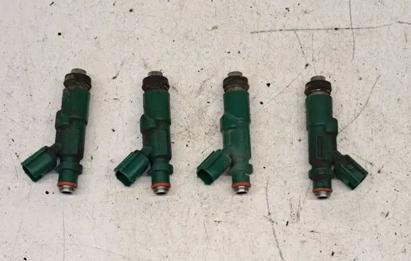 Toyota Prius (XW20) Fuel injector 2325021020