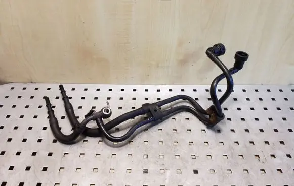 KIA Sportage Fuel line pipe