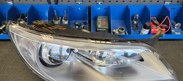 Volkswagen Tiguan Headlight/headlamp 5N1941032K 1ZS00954902 00954902000063