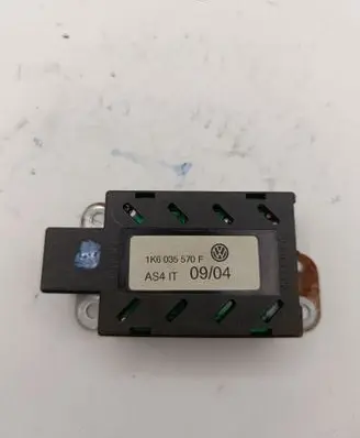 Volkswagen Golf V Aerial antenna amplifier 1K6035570F
