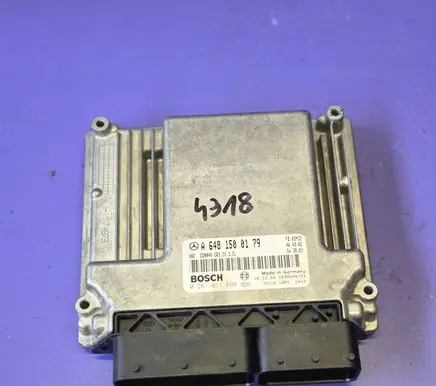 Mercedes-Benz E W211 Engine control unit/module A6481500179 0281011698 1039S04193