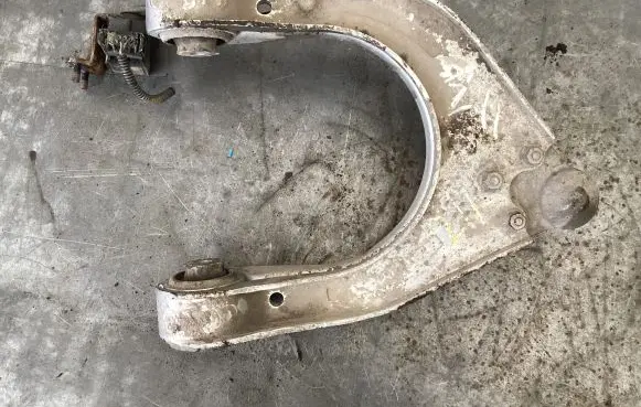 Mercedes-Benz E W211 Front lower control arm/wishbone