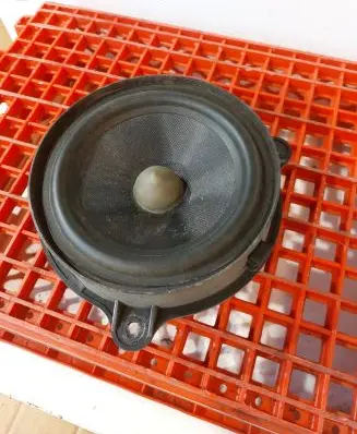 Renault Laguna III Front door high frequency speaker 281440003R