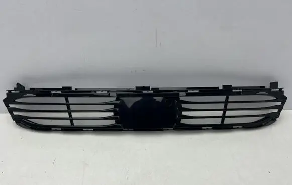BMW 7 G11 G12 Front bumper lower grill 7486833