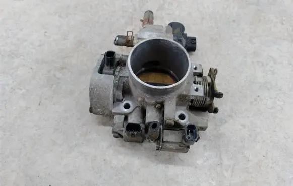 Honda CR-V Throttle body valve 