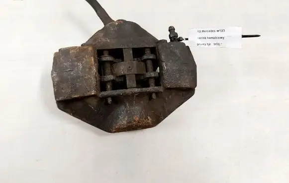 Mercedes-Benz W123 Rear brake caliper