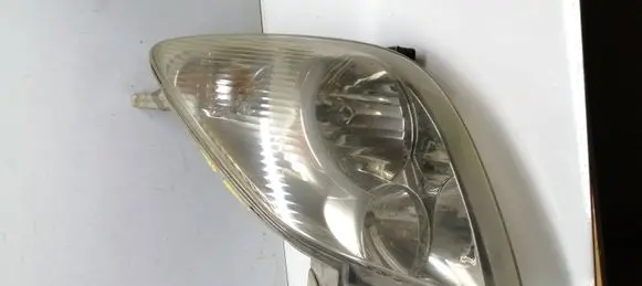 Toyota Corolla Verso E121 Headlight/headlamp
