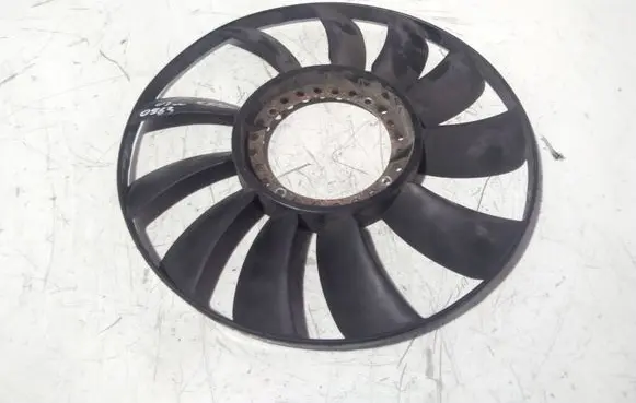 Volkswagen PASSAT B5.5 Fan impeller 058121301B