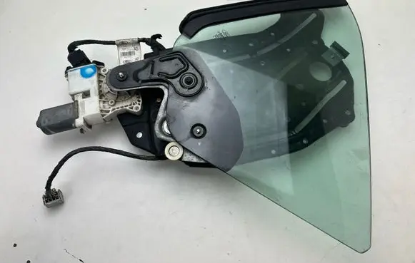 Ford Mustang V Vent/Glass mechanism 