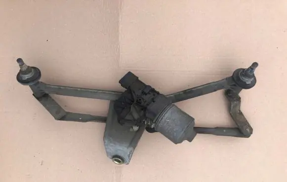 Peugeot 206 CC Front wiper linkage and motor 3397020578