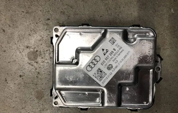 Audi A3 S3 8V Headlight ballast module Xenon 8V0907399B 20271221AA
