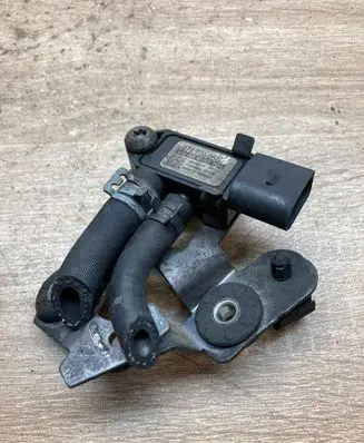 Volkswagen PASSAT B6 Exhaust gas pressure sensor 076906051A 20DPS09003
