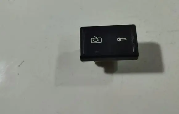 Skoda Roomster (5J) Central locking switch button 5J0962125