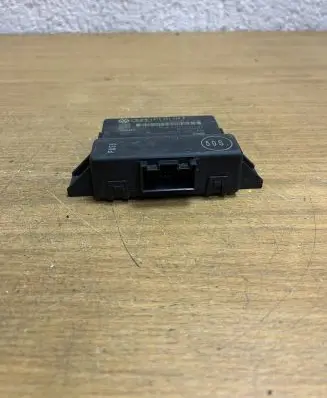 Audi A5 8T 8F Gateway control module 8T0907468 403221