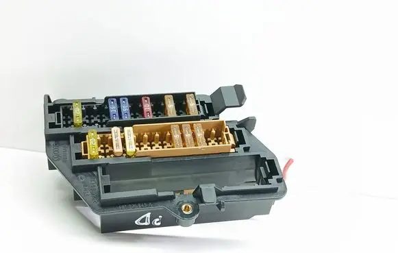 Audi A6 S6 C6 4F Fuse module 4F1971845A
