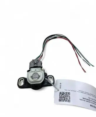 Lexus RX V Clutch pedal sensor 8951042020