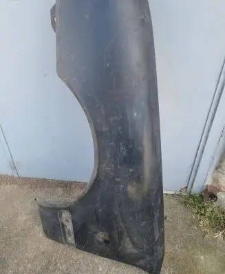 Mercedes-Benz E W210 Fender