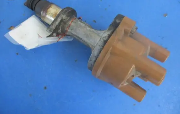 Renault Super R5 Spark distributor 525352E
