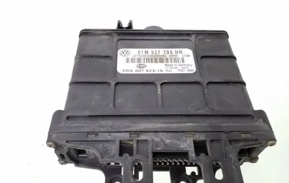 Volkswagen Golf IV Gearbox control unit/module 01M927733HR 5DG00792316