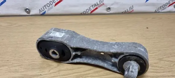 BMW 2 F46 Engine mount bracket 6885786