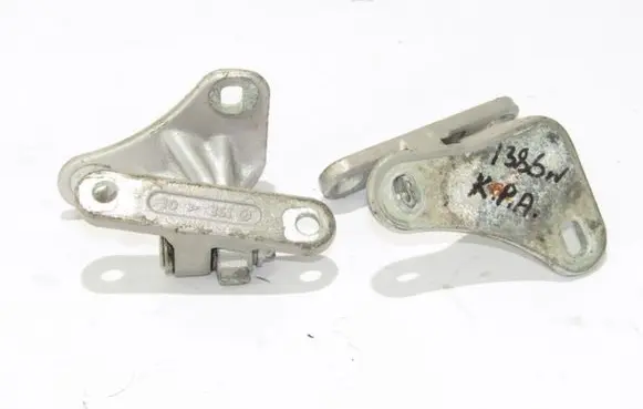 Mercedes-Benz C W203 Front door hinge set 