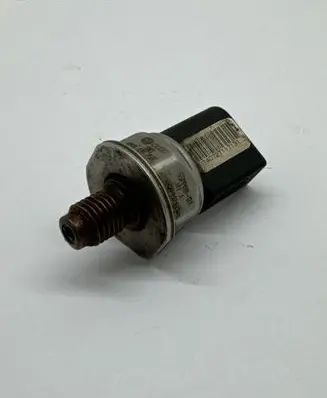 Volkswagen Touareg I Fuel pressure sensor 55PP0901 0727117131