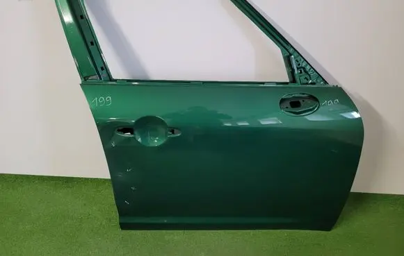 Mini Cooper Countryman F60 Front door
