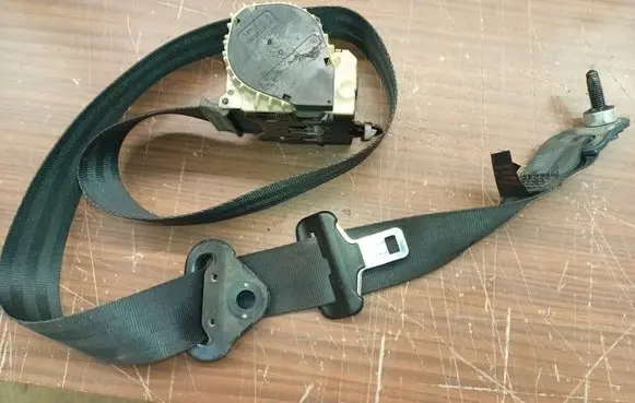 Citroen C3 Front seatbelt 3040326 65552