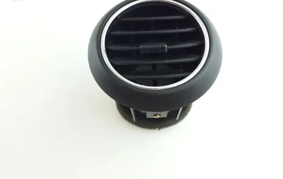 SsangYong Actyon Dashboard side air vent grill/cover trim 6962031000 KL3997