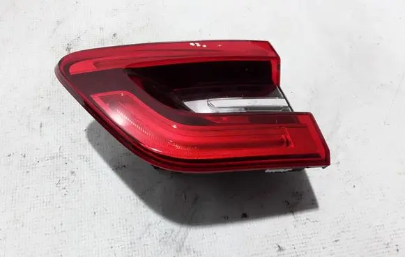 Renault Kadjar Tailgate rear/tail lights 265505069R