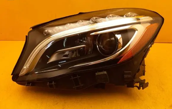 Mercedes-Benz GLA W156 Headlight/headlamp A1569064100