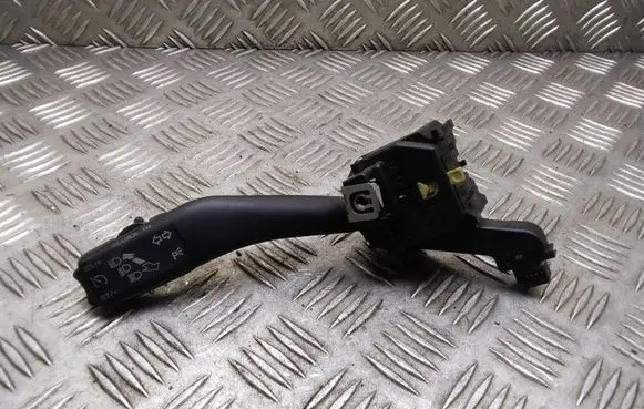 Skoda Octavia Mk2 (1Z) Indicator stalk 1K0953513G