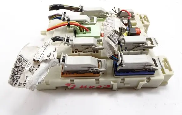 Ford Grand C-MAX Fuse module F1DT14A073DF 0670026285 0E20000