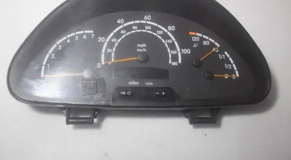 Mercedes-Benz Sprinter W901 W902 W903 W904 Clock 