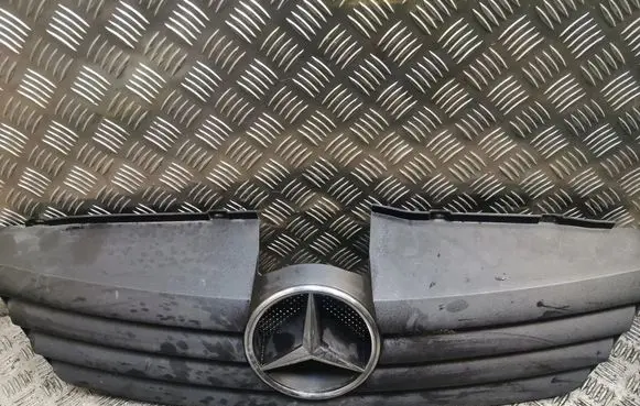 Mercedes-Benz Vaneo W414 Quarter panel pressure vent A4148880060 4148880060