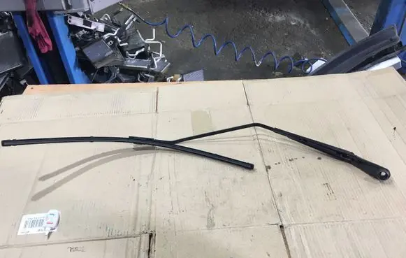 Renault Scenic III - Grand scenic III Front wiper blade arm 288810003R