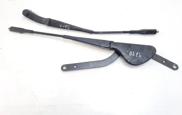 Mercedes-Benz SLK R171 Front wiper blade arm A1718200440 A1718200340