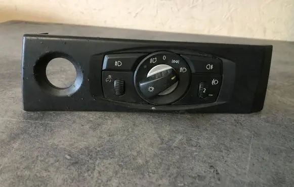 BMW 5 E60 E61 Light switch 6988555