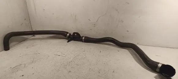 Mercedes-Benz C W205 Engine coolant pipe/hose EK3024760