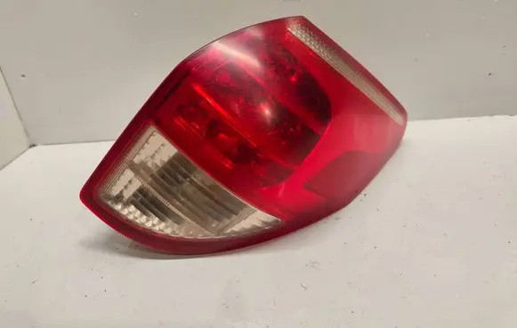 Toyota RAV 4 (XA30) Rear/tail lights 