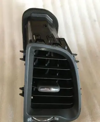 Dodge Challenger Dash center air vent grill 5LE81DX9AC 5LE81TRMAA