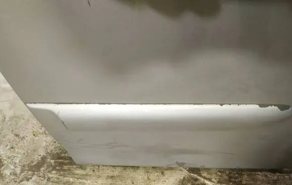 Rear door trim (molding)