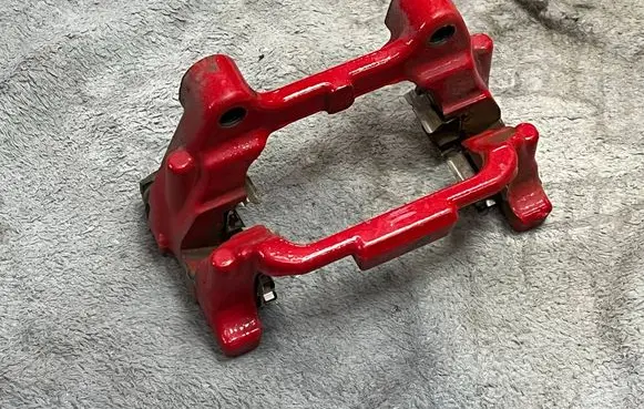 Skoda Octavia Mk2 (1Z) Brake caliper pad carrier rear 5K0615425A