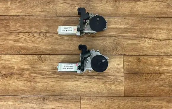 Ford Bronco Wiper motor JL1B-17404-AD