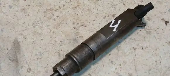Volkswagen Sharan Fuel injector 028130201G
