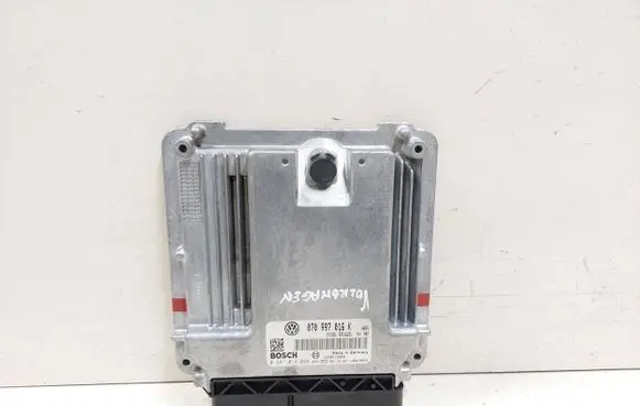 Volkswagen Transporter - Caravelle T5 Engine control unit/module 070997016K 1039S19950 0281014048