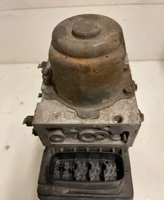 Toyota Avensis Verso ABS Pump 4451044051 8954144051