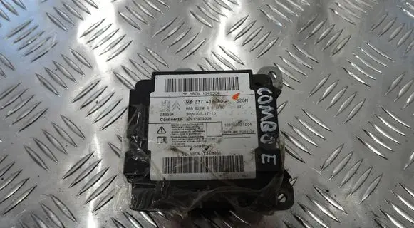 Opel Combo E Airbag control unit/module 9823741280